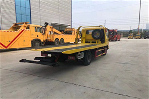 安化非事故拖车