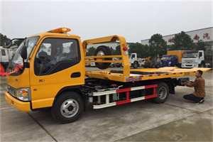 安化哪里有拖车服务